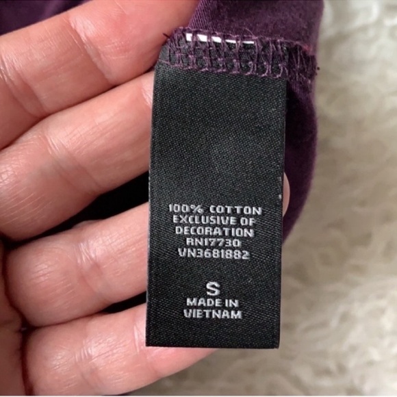 Anna Sui Purple Top/Tee/T shirt Sz S Embellished Crystals Embroidered Neckline - Picture 8 of 12